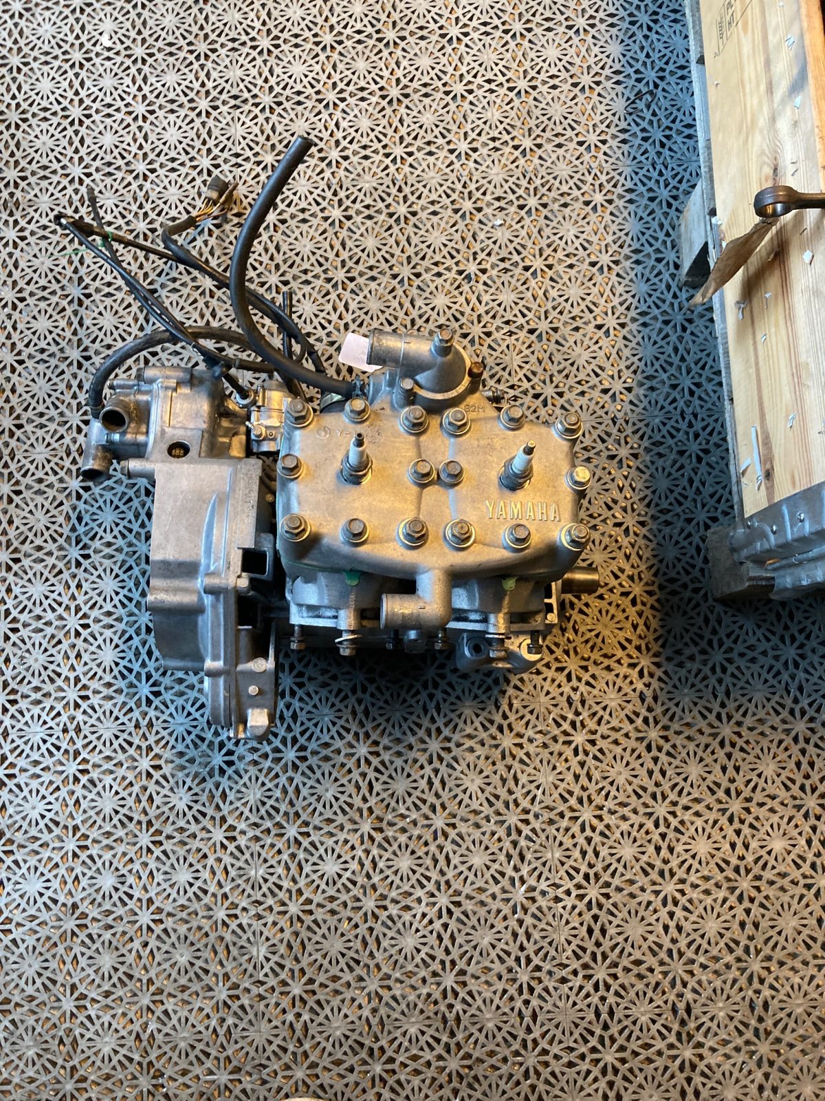 Yamaha 570 LC Motor
