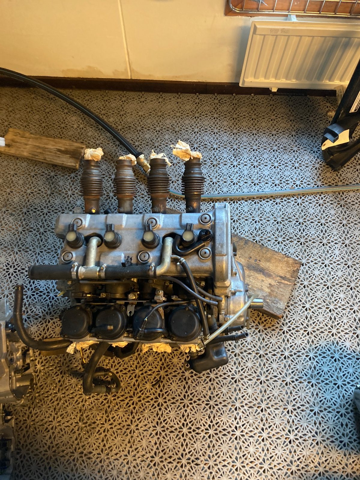 Motor Genesis 998cc