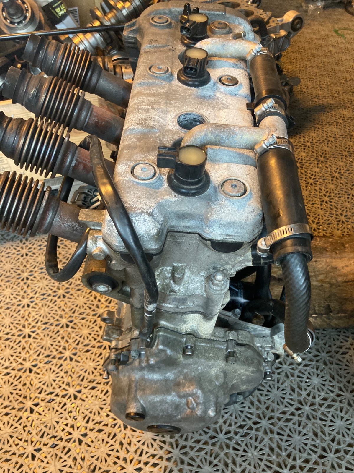 Motor Genesis 998cc – ytterligare bild
