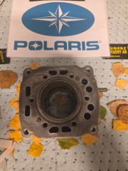 Stomme Polaris XCR 600 trippel